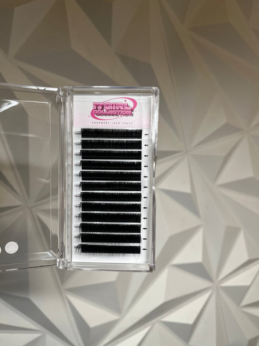 IT GIRL MATTE “D” CURL 0.03
